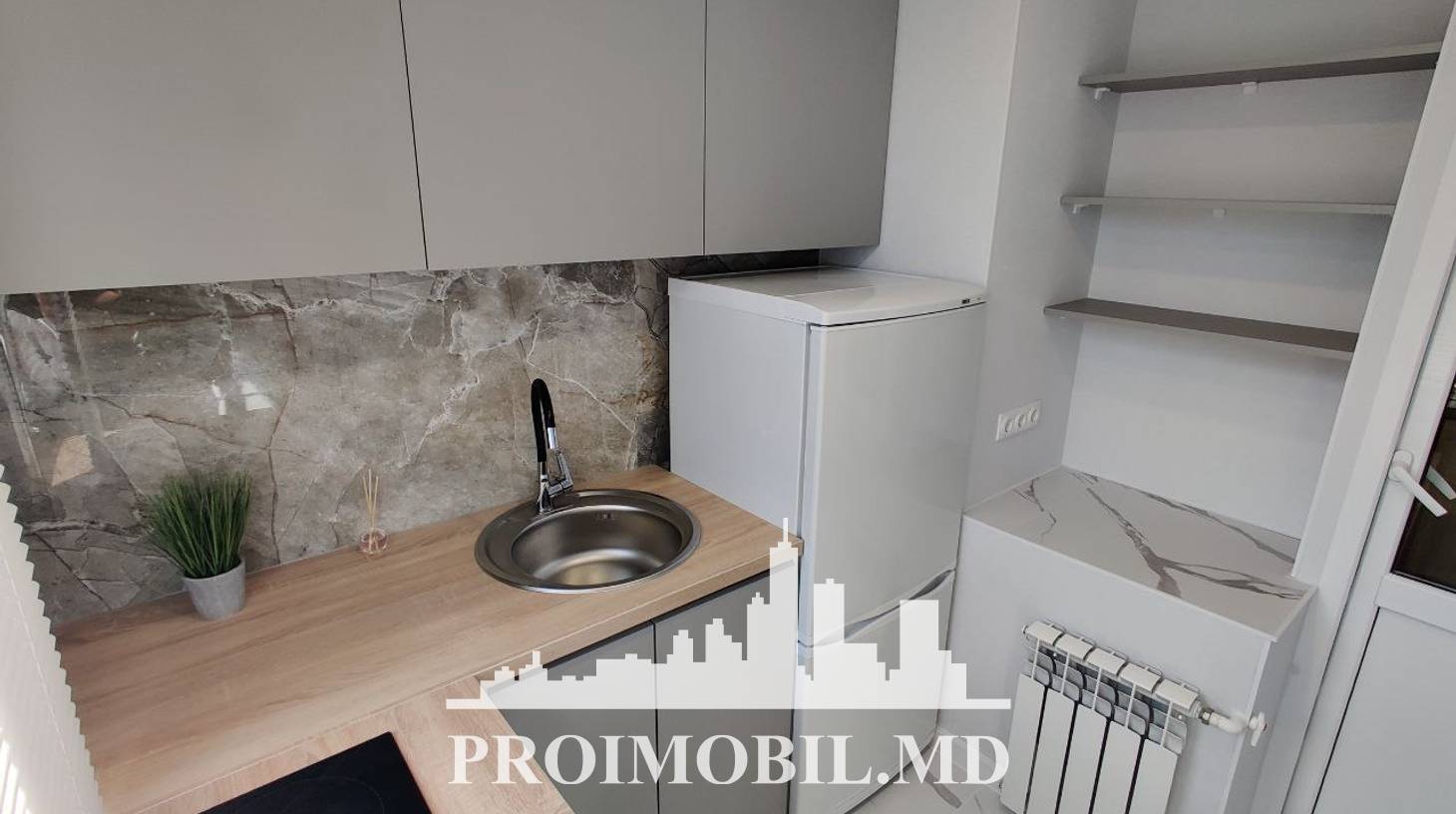 https://images.proimobil.md/qTj20b69xShSEf2vID55IkrCkpAUoAGtYVd8uTh-x8I/watermark:0.75:so:0:30:0.39/resize:fill:1460:816:1/gravity:ce/bG9jYWw6Ly8vZXN0YXRlL2xyLzVlYmM2ZDA1LTFmYjMtNGVlYy1hODVkLTVhZGJjZjAzMTU2My5qcGVn
