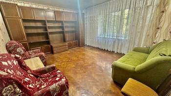 https://images.proimobil.md/qTpl3Ww9eNISlRqPHDBEaglVqdNGibL6fJ1Vybfmb0w/resize:fill:350:198:1/gravity:ce/bG9jYWw6Ly8vZXN0YXRlL2xyL2M0MzE2MTY2LWI1ZmQtNDc4OC05OTY2LWFiYzY5YTZmODNjMS5qcGVn