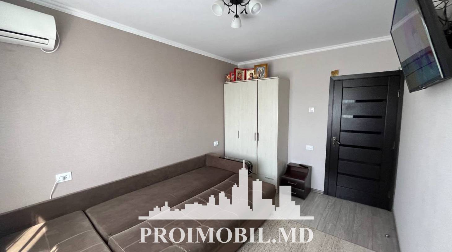 https://images.proimobil.md/qUGlL5J6K93rw7jtROirNDmiD7D-zudm_YDxE3NrZHI/watermark:0.75:so:0:30:0.39/resize:fill:1460:816:1/gravity:ce/bG9jYWw6Ly8vZXN0YXRlL2xyLzNjYWNhZjYxLTA1ZjYtNDVkMi1iYzhmLTRjYzQ5YzNkNTExNy5qcGVn