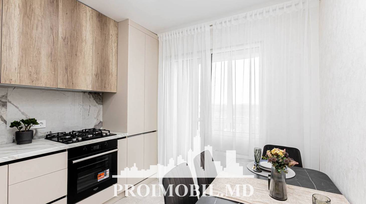 https://images.proimobil.md/qUWrhmQvB1U-UdEsbwXdsRENqOc5uPXZViK7uCLUrJg/watermark:0.75:so:0:30:0.39/resize:fill:1460:816:1/gravity:ce/bG9jYWw6Ly8vZXN0YXRlL2xyLzI2NGI0ZDI3LThmOTMtNDYwYy1hNzBmLTdmMWY3NjQxZmI2OC5qcGVn