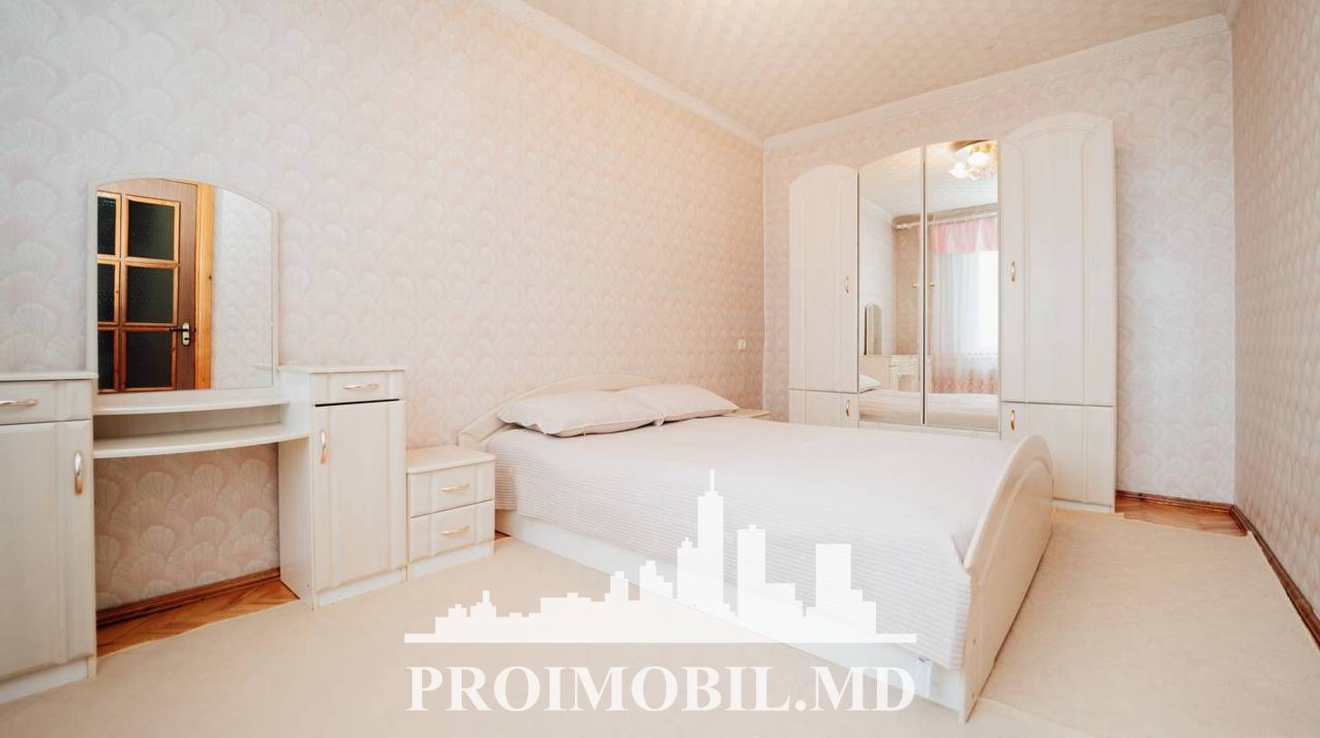 https://images.proimobil.md/qYQM6XzVlNFH2Pry7tJazdNMAhIrliyFVHz9dnEIswQ/watermark:0.75:so:0:30:0.39/resize:fill:1460:816:1/gravity:ce/bG9jYWw6Ly8vZXN0YXRlL2xyLzRlNWNiZDA5LTkyNWEtNDBkMy04Y2YwLWE3MTZhMzFmYmY5ZC5qcGVn