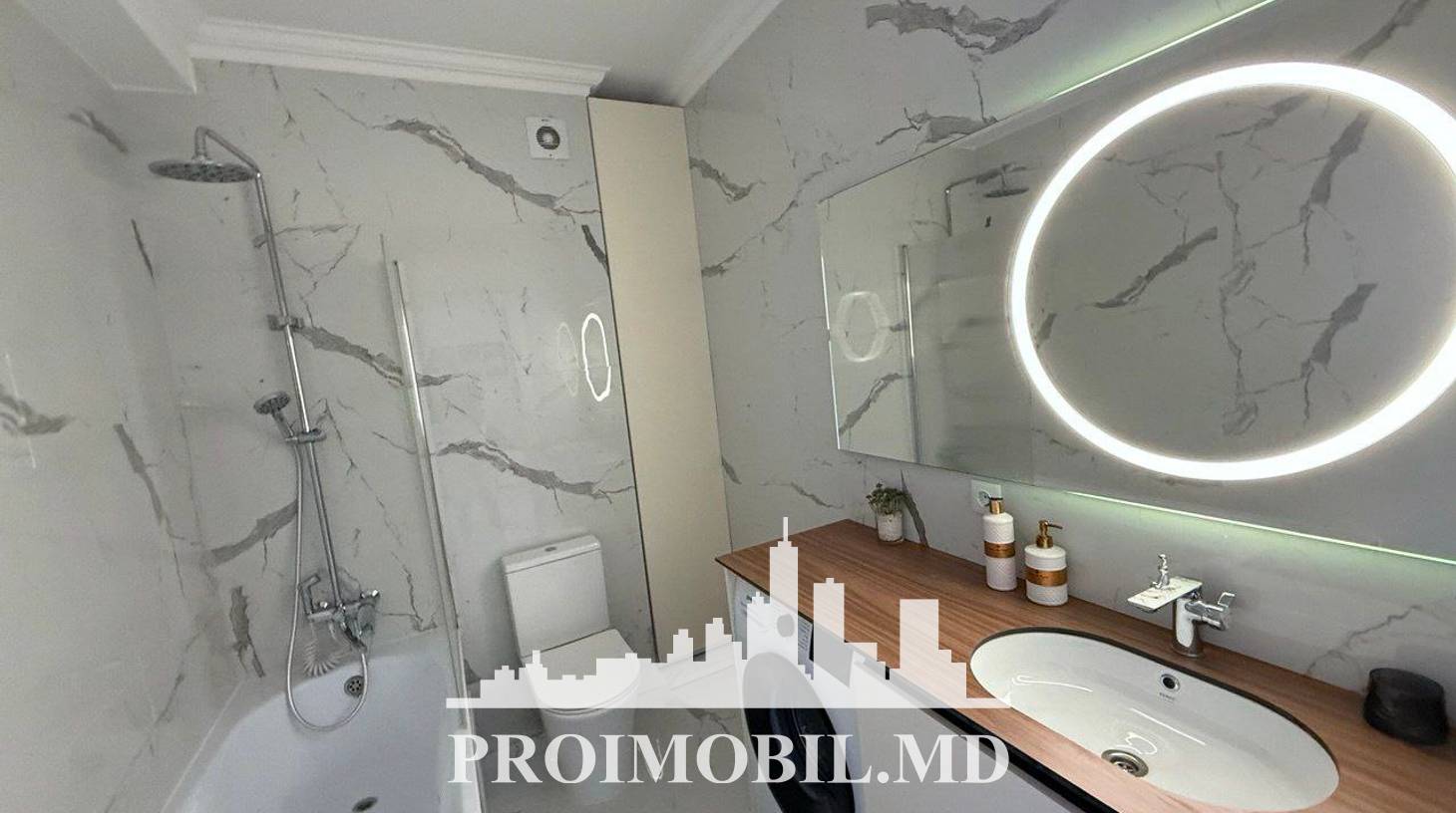 https://images.proimobil.md/qYoMH_-DRwHQ0vDMQ3ixzaRX57aUyiYjjTqISBTVxX0/watermark:0.75:so:0:30:0.39/resize:fill:1460:816:1/gravity:ce/bG9jYWw6Ly8vZXN0YXRlL2xyL2ExZTA2NjJhLTJmMWYtNGI5OC04MGQ2LWViNjBlY2RhNGNjMi5qcGVn