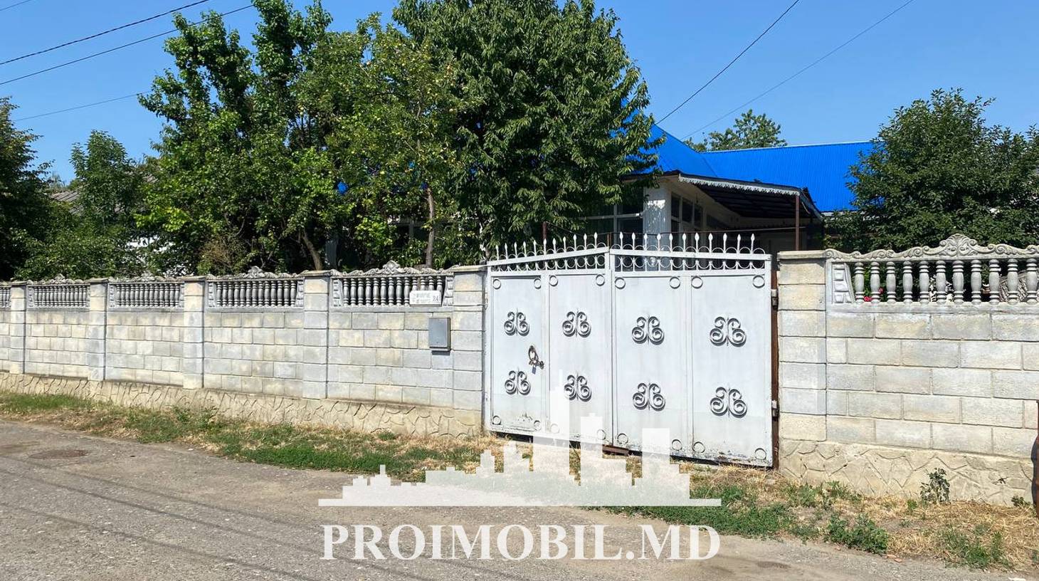 https://images.proimobil.md/qfF7w-kTkKgfPA0-z_M4Bipp5-Xp8fig6oy16scNEcY/watermark:0.75:so:0:30:0.39/resize:fill:1460:816:1/gravity:ce/bG9jYWw6Ly8vZXN0YXRlL2xyLzRhNDYxY2UwLTg0ZTctNGRkNC05NTY5LTA2MWQ2NjY4ODVhMC5qcGVn