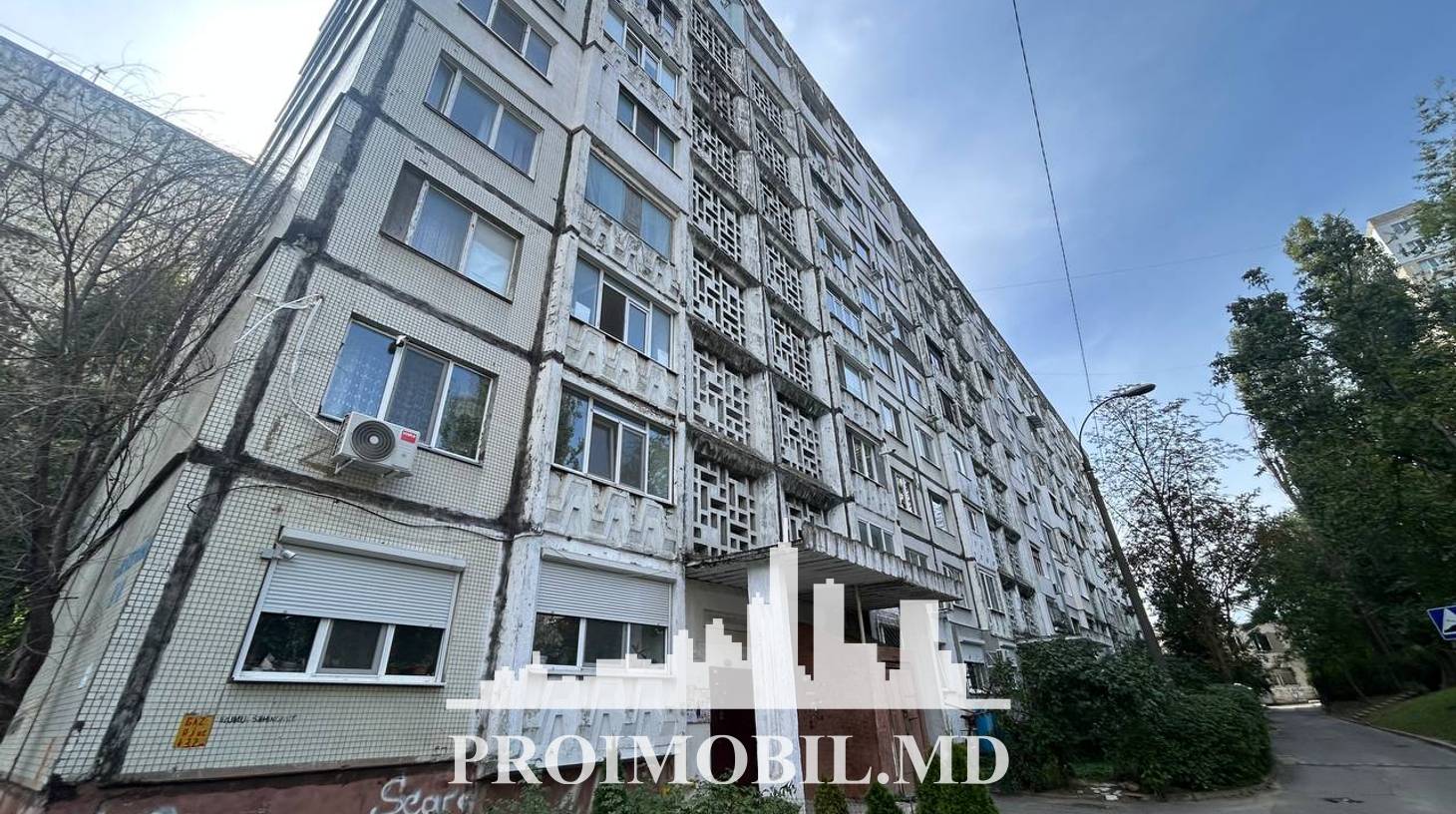 https://images.proimobil.md/qffPdQg8DMQod-j2QUquYtdz17joxdhaK3WIJolemeA/watermark:0.75:so:0:30:0.39/resize:fill:1460:816:1/gravity:ce/bG9jYWw6Ly8vZXN0YXRlL2xyL2MyYzRlNWE1LTJhZTAtNDZhOS1iMWJmLTA4NDcwOWE3MzM2ZC5qcGVn