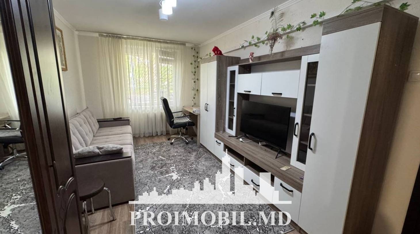 https://images.proimobil.md/qgo3vCAS5DkAfGySQCZsymbSeLZso2wNBKg5POOPSRI/watermark:0.75:so:0:30:0.39/resize:fill:1460:816:1/gravity:ce/bG9jYWw6Ly8vZXN0YXRlL2xyL2U4ZTI5YTBkLWM1NDYtNDU3Yy05ODUyLTNmYjFjMzFiZjM0ZC5qcGVn