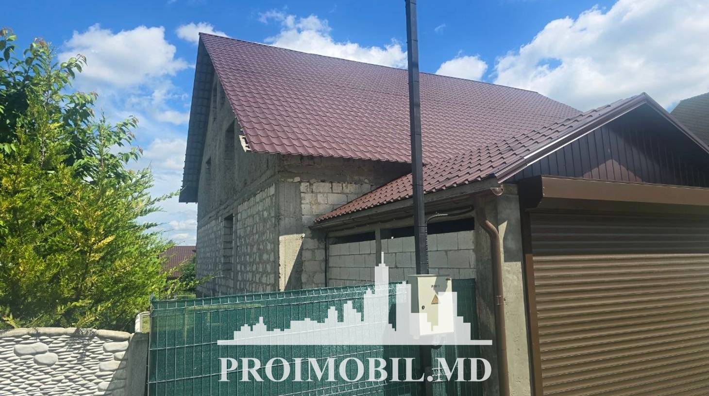 https://images.proimobil.md/qhdh4ZeBHOtQd3_tfuYyui_yWinRWKiLKBEwSSGty5U/watermark:0.75:so:0:30:0.39/resize:fill:1460:816:1/gravity:ce/bG9jYWw6Ly8vZXN0YXRlL2xyLzYzY2UwOTk0LTY2YzQtNDlmMy04MmJkLTg4YWQ1OTZkNTE3Mi5qcGVn
