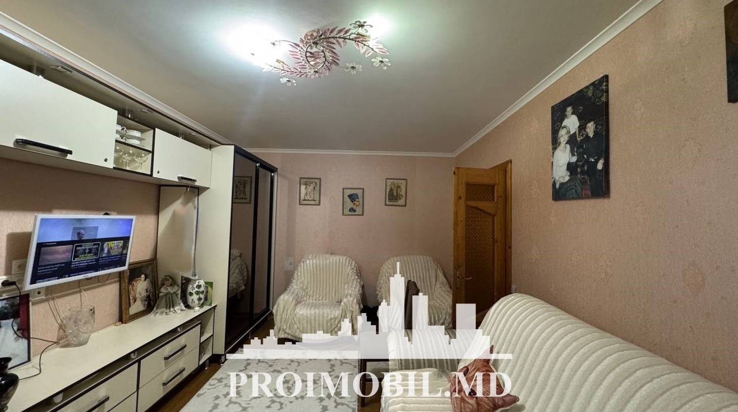 https://images.proimobil.md/qm2-qwNswBht5oMaWBXxN2W28ulmMFk5mk4zRkQc9RM/watermark:0.75:so:0:30:0.39/resize:fill:1460:816:1/gravity:ce/bG9jYWw6Ly8vZXN0YXRlL2xyL2U2ZmJkODJmLWZjMjItNDI4NS1hYzhmLTRlNTU4YjE0Y2JjZS5qcGVn