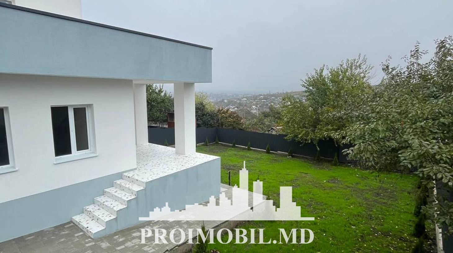 https://images.proimobil.md/qmVgNR2QWHZxIc50cMZ91Ucpe2V3vsXGvTzBVrtMP6U/watermark:0.75:so:0:30:0.39/resize:fill:1460:816:1/gravity:ce/bG9jYWw6Ly8vZXN0YXRlL2xyLzlkNWM3NTc3LWY4MjEtNGM0OC1iZTk1LWU2ZmQ2NGU4ZDJiYS5qcGVn
