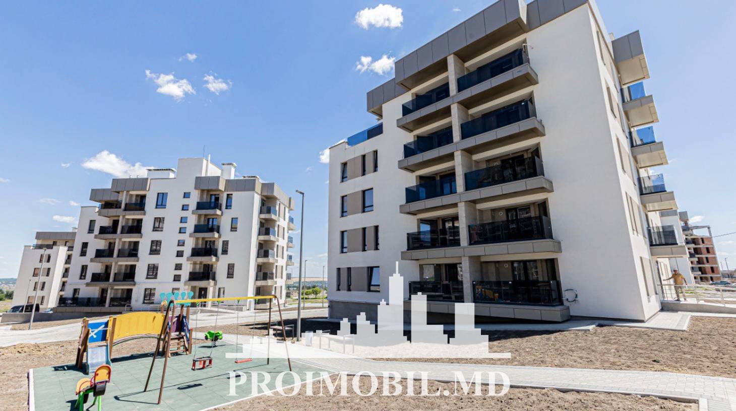 https://images.proimobil.md/qpgrLkTT5xWUNgwOJLpmAB8cxo9L5B-f_1pcxFmAV9U/watermark:0.75:so:0:30:0.39/resize:fill:1460:816:1/gravity:ce/bG9jYWw6Ly8vZXN0YXRlL2xyLzFkODg0Y2ZmLTU1MWEtNDI0MS05NTMwLWExMzA3Y2ZjOTRlOC5qcGVn