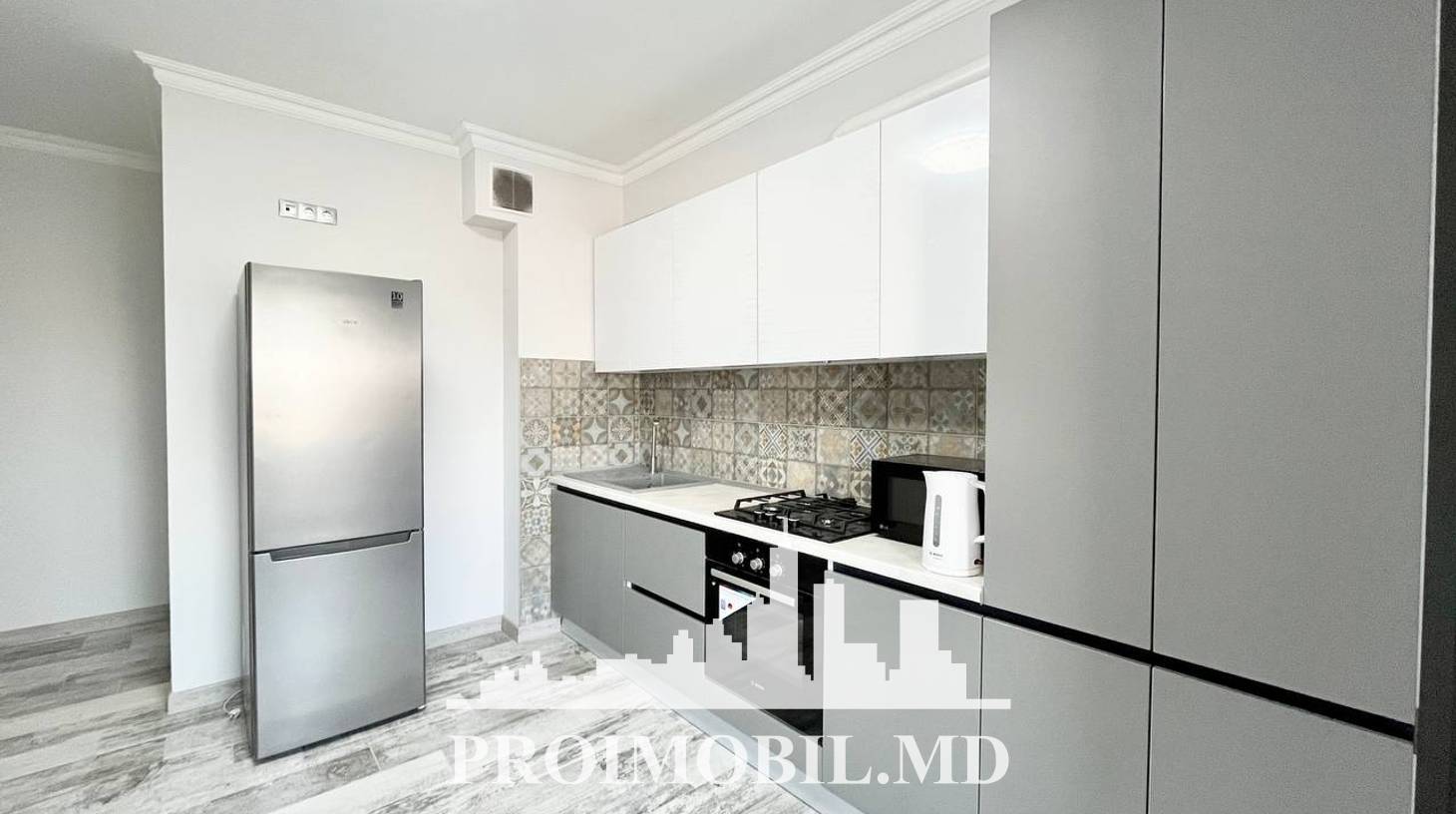 https://images.proimobil.md/qr0yY7HymiUcyR76R5hYWEoU2cL46V-1fWT2mw8B4dY/watermark:0.75:so:0:30:0.39/resize:fill:1460:816:1/gravity:ce/bG9jYWw6Ly8vZXN0YXRlL2xyLzBmOGM4MTA3LTM2NGEtNDg5OC1hYzZjLTBmN2M4NGVlZmJmMS5qcGVn