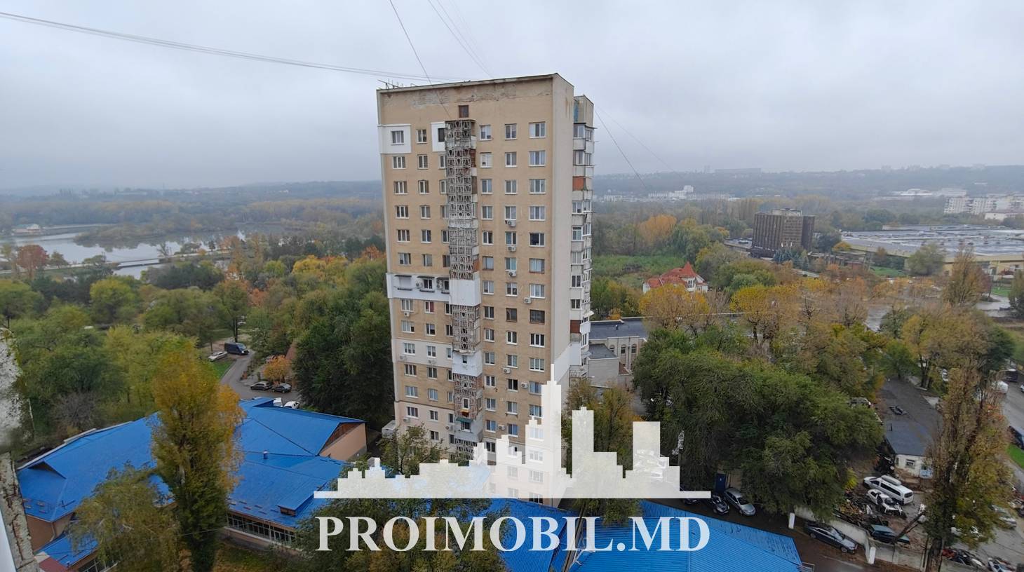 https://images.proimobil.md/qrgMUrhw4TqFmFsWx1KcCQBSvP-QNq0k3sz9xncHsSs/watermark:0.75:so:0:30:0.39/resize:fill:1460:816:1/gravity:ce/bG9jYWw6Ly8vZXN0YXRlL2xyLzhmNzY5MWIwLThiM2MtNDllOC1iZmM5LTgzMmY5YjY0YjAxYi5qcGVn