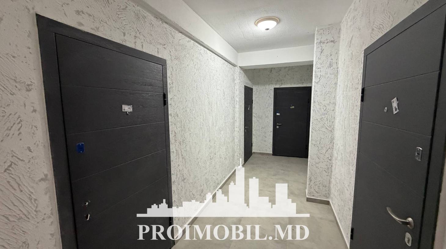 https://images.proimobil.md/qtIq9e3KrSvdqLYtf7Cip-R2nnb9tj2cThcQ1kehV2k/watermark:0.75:so:0:30:0.39/resize:fill:1460:816:1/gravity:ce/bG9jYWw6Ly8vZXN0YXRlL2xyL2M5ZTY2NDBhLTgzMWQtNGUwNy1iYmExLTBlODgyZWY4ZTg2NS5qcGVn