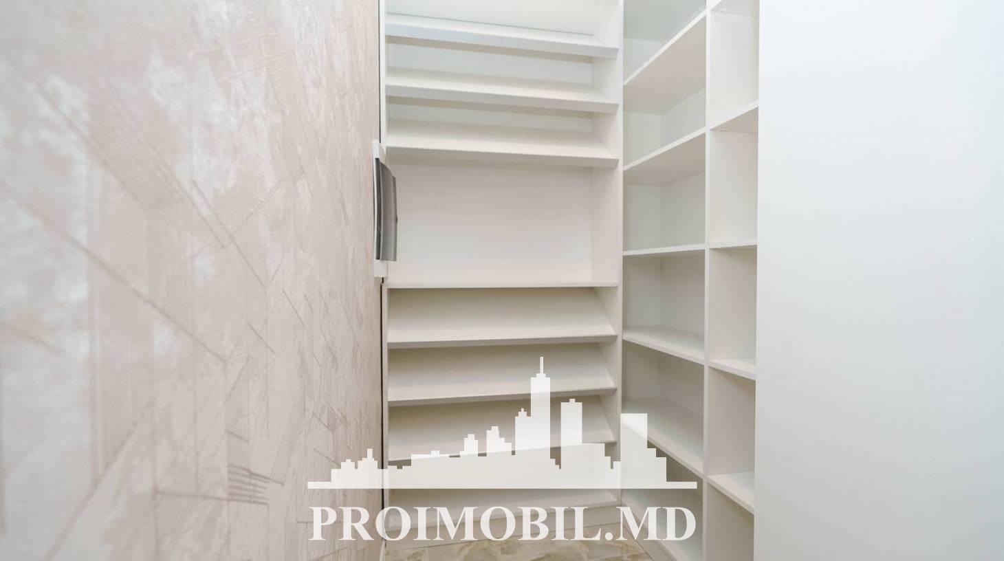 https://images.proimobil.md/qvAvvK3te99TnrzQ1vE3tkGtMrKlyWEewQ9yl870RAI/watermark:0.75:so:0:30:0.39/resize:fill:1460:816:1/gravity:ce/bG9jYWw6Ly8vZXN0YXRlL2xyLzU0YzJmZDI2LTBlNDktNDEwOC1iYmE2LTliZGM4Zjk0MzZmMC5qcGVn
