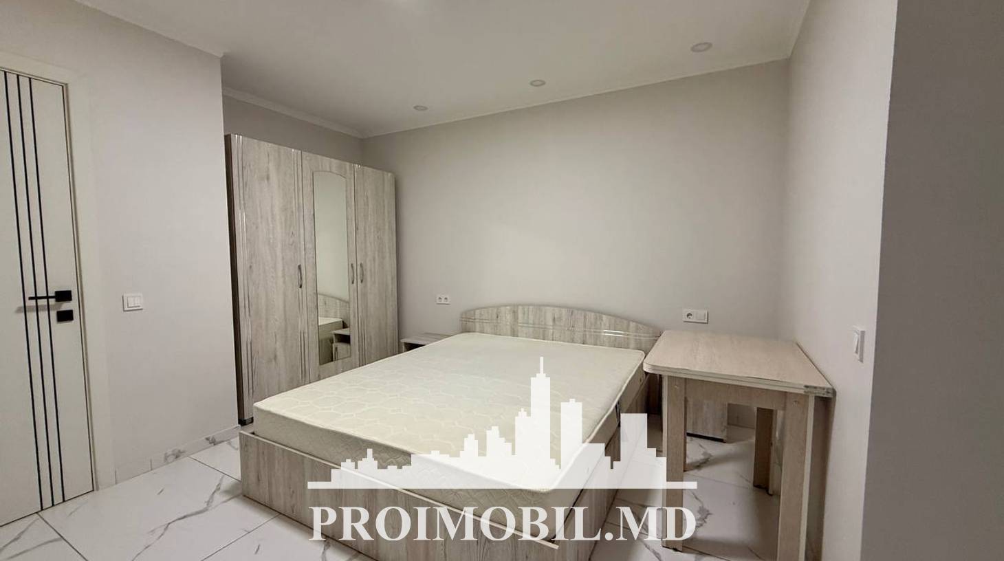https://images.proimobil.md/qzdun2pBkadn3eyvD6p2yeOmpQ8ks7xlq9JTDjETza4/watermark:0.75:so:0:30:0.39/resize:fill:1460:816:1/gravity:ce/bG9jYWw6Ly8vZXN0YXRlL2xyLzY1ZWM0NTRiLTkxYzQtNDU5MC04NDQxLTFiNzRjZDUxYmIwNi5qcGVn