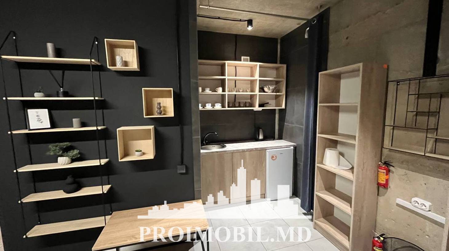 https://images.proimobil.md/r3gURXpgTYY1p3IvcTW_LBdV9uJX84SQHkn2wcfveUQ/watermark:0.75:so:0:30:0.39/resize:fill:1460:816:1/gravity:ce/bG9jYWw6Ly8vZXN0YXRlL2xyL2QyZDZkMTFiLTZjZDQtNDg4ZC1hMDBkLWVhZTY3M2VmMTkxYy5qcGVn