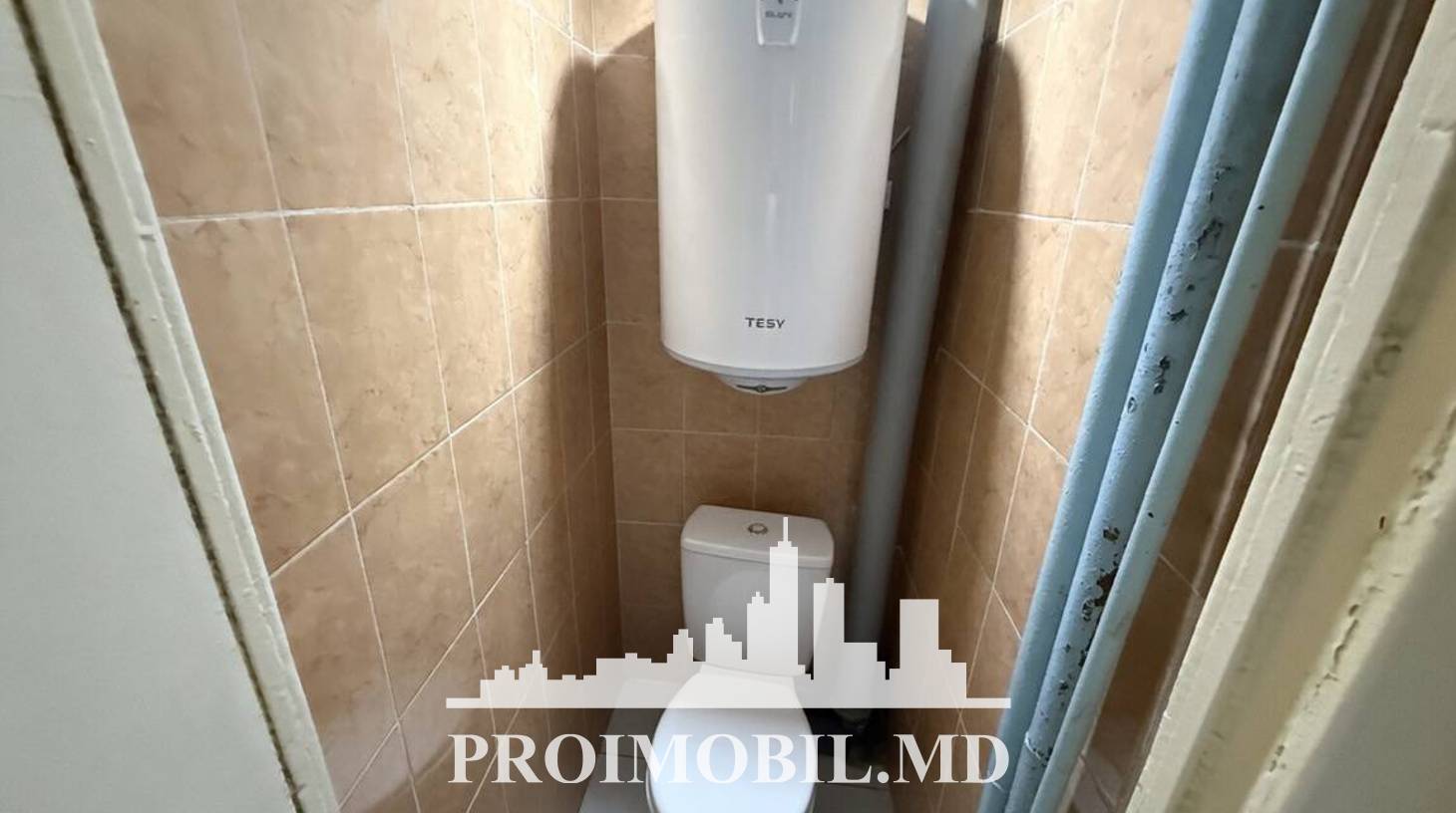 https://images.proimobil.md/r54kF3wMkHuhIL4fTXPrmP3LXWE0zL3teydsAlaYAp0/watermark:0.75:so:0:30:0.39/resize:fill:1460:816:1/gravity:ce/bG9jYWw6Ly8vZXN0YXRlL2xyLzUzNTlhODM2LWJiMDYtNDk3ZS04MDRhLWZjZjE3OThiYTljOC5qcGVn