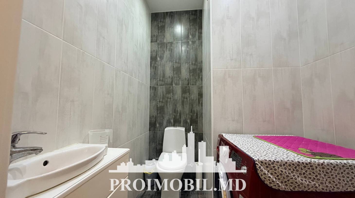 https://images.proimobil.md/r5_ysK0EUNBM3Ax_uPj8ZUCupVv9ZZiw9d7PYLlpb8Y/watermark:0.75:so:0:30:0.39/resize:fill:1460:816:1/gravity:ce/bG9jYWw6Ly8vZXN0YXRlL2xyL2RkZGFmYTc1LTNkNWUtNDZhYy1iYTg2LWIwNjc0NzJmZWE2Mi5qcGVn