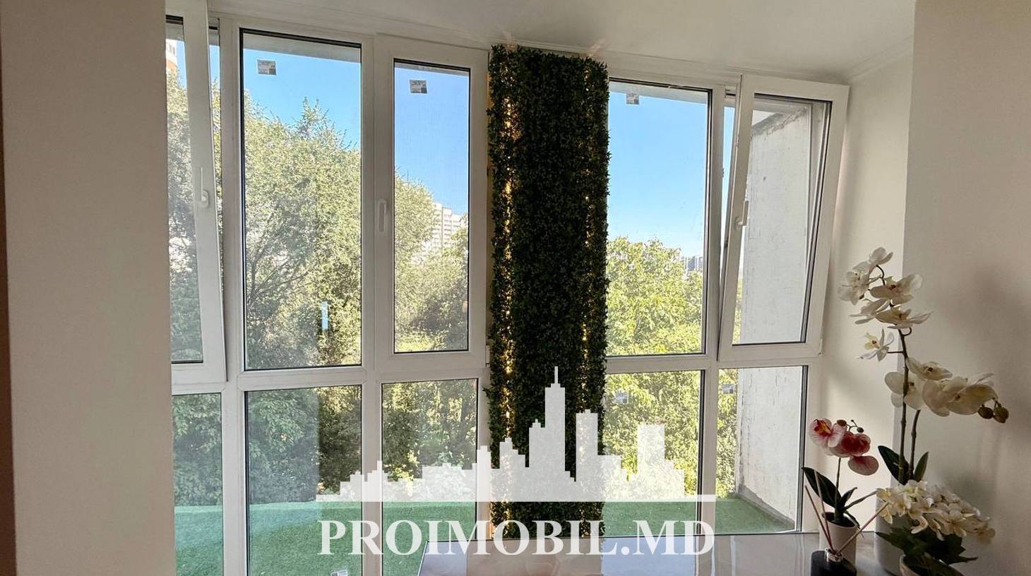 https://images.proimobil.md/r7QJkkXX97ylNAUt3_NQmadh8MzMXjlBAs3d6EpRq-k/watermark:0.75:so:0:30:0.39/resize:fill:1460:816:1/gravity:ce/bG9jYWw6Ly8vZXN0YXRlL2xyLzFmMTNmZWI5LWMxNjctNDRlNC1iODNmLWJlMzk3N2JiOGU5Yi5qcGVn