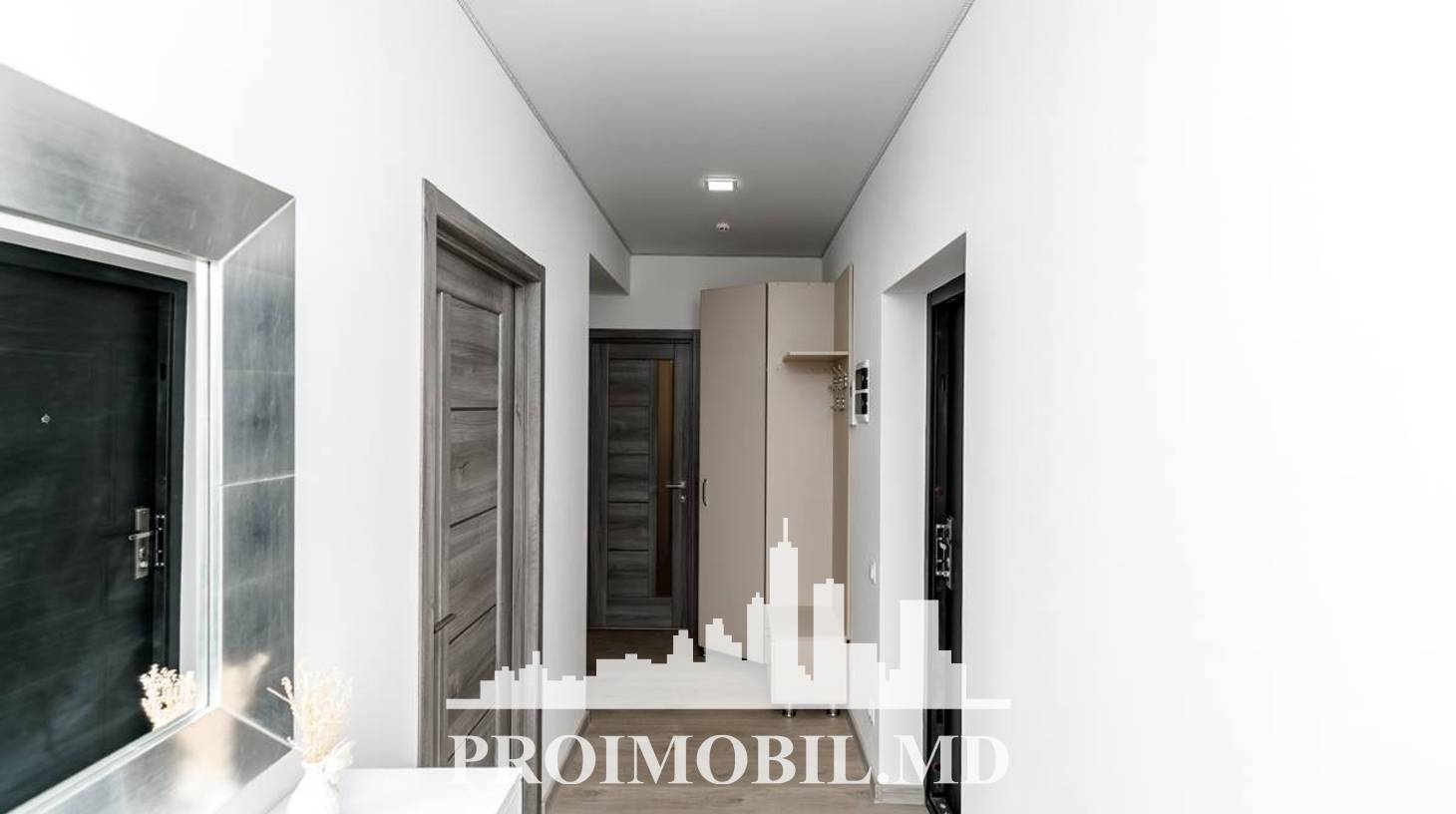 https://images.proimobil.md/r8xIS8aLaf9G7Zgh2CWHT3IOqLZQXWqfnqs7D0gQBnA/watermark:0.75:so:0:30:0.39/resize:fill:1460:816:1/gravity:ce/bG9jYWw6Ly8vZXN0YXRlL2xyLzI4ZDhjMDU4LTE1ZjUtNGJmNC04MDU4LTFjNWRlMDk1NDUyMy5qcGVn