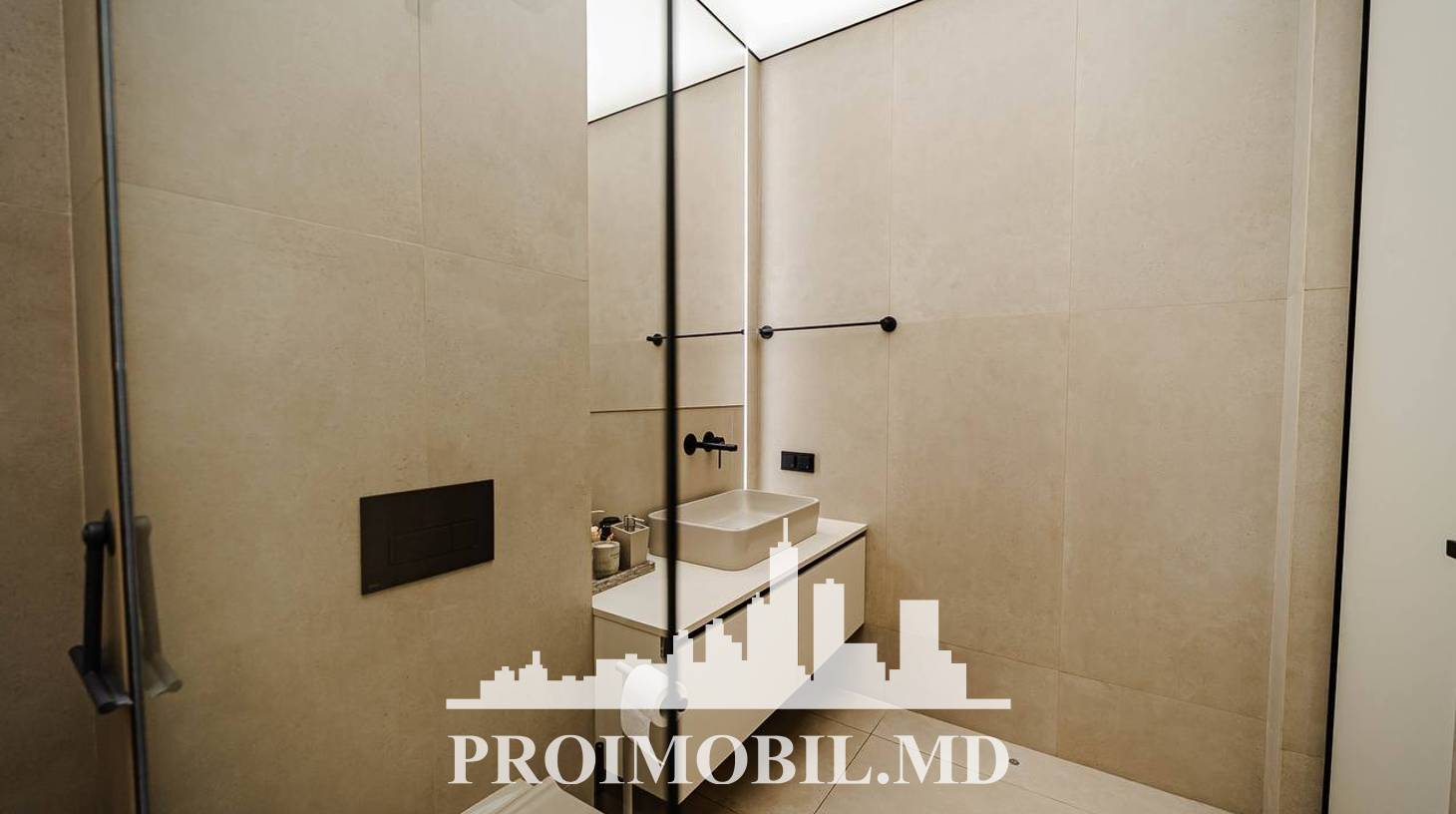 https://images.proimobil.md/r9Sql2jwFSdNeBHBts5zhazQ6BG2pV-HKWehdADTgcA/watermark:0.75:so:0:30:0.39/resize:fill:1460:816:1/gravity:ce/bG9jYWw6Ly8vZXN0YXRlL2xyL2Q0YmUwNTkxLWEzYjQtNGQ0Zi05ODJlLTdmZjE0OTI4Njk3ZS5qcGVn