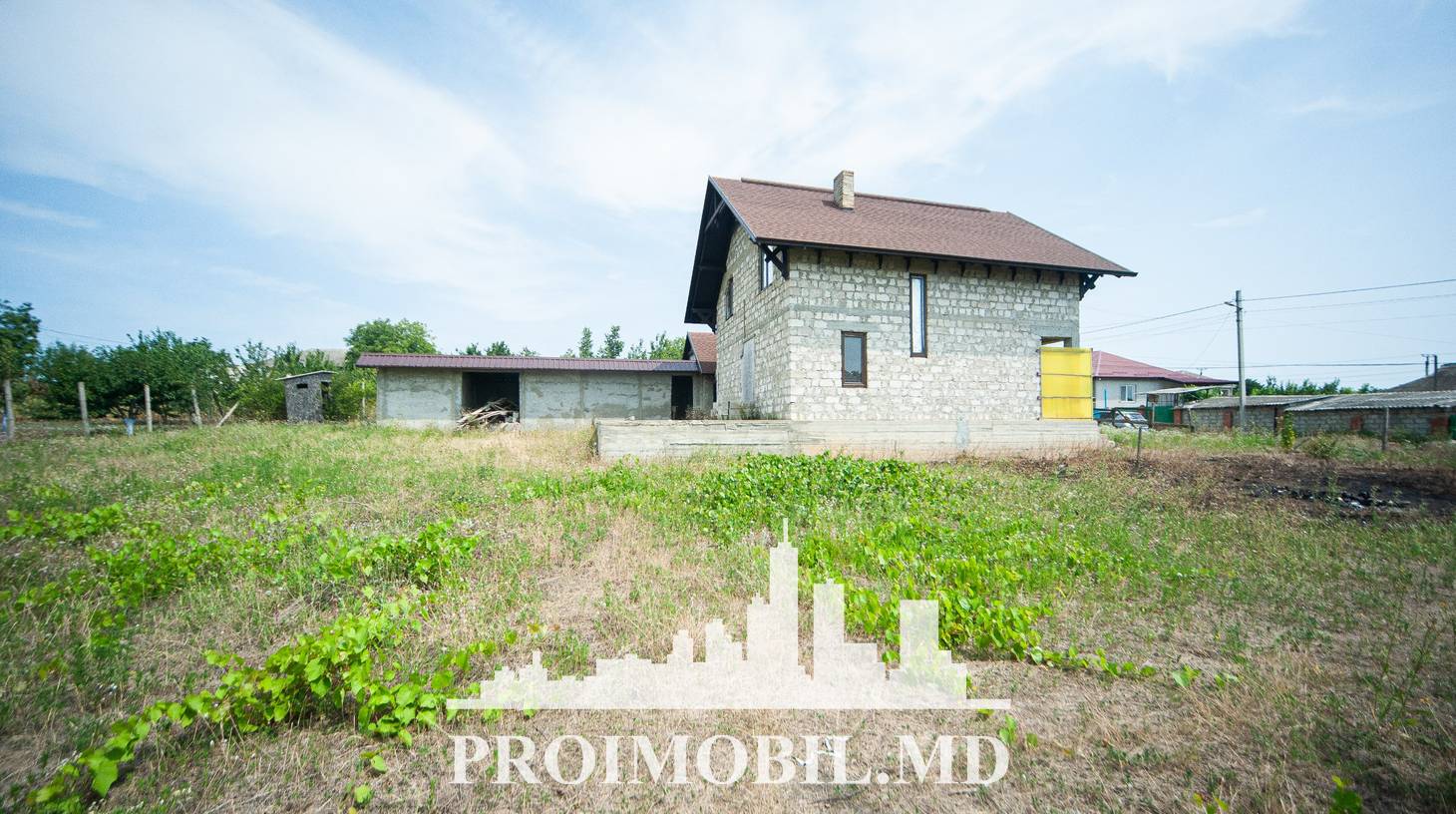 https://images.proimobil.md/r9ZDGDbFe63-AUO8RoKCU2qiKBxXA88s6AugXnx6gJM/watermark:0.75:so:0:30:0.39/resize:fill:1460:816:1/gravity:ce/bG9jYWw6Ly8vZXN0YXRlL2xyL2ZmNWUyNTc3LThkZjEtNGE5Ni1hMGYyLTY3YzMwNTBiZTk4Yi5qcGVn
