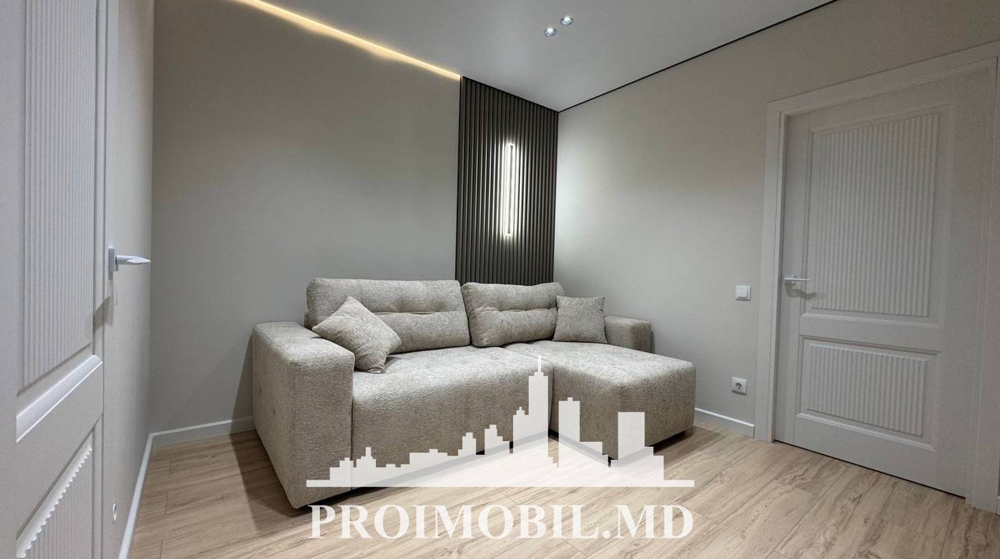 https://images.proimobil.md/rD7Pv_ZP1fKpgLYGS3AQnnRHePrjgUdTufdd0vtFxGI/watermark:0.75:so:0:30:0.39/resize:fill:1460:816:1/gravity:ce/bG9jYWw6Ly8vZXN0YXRlL2xyLzdhMzFmMzM3LTc3YjctNGM3Ny05YmNhLWVjMjdhZDMwYzE0NS5qcGVn