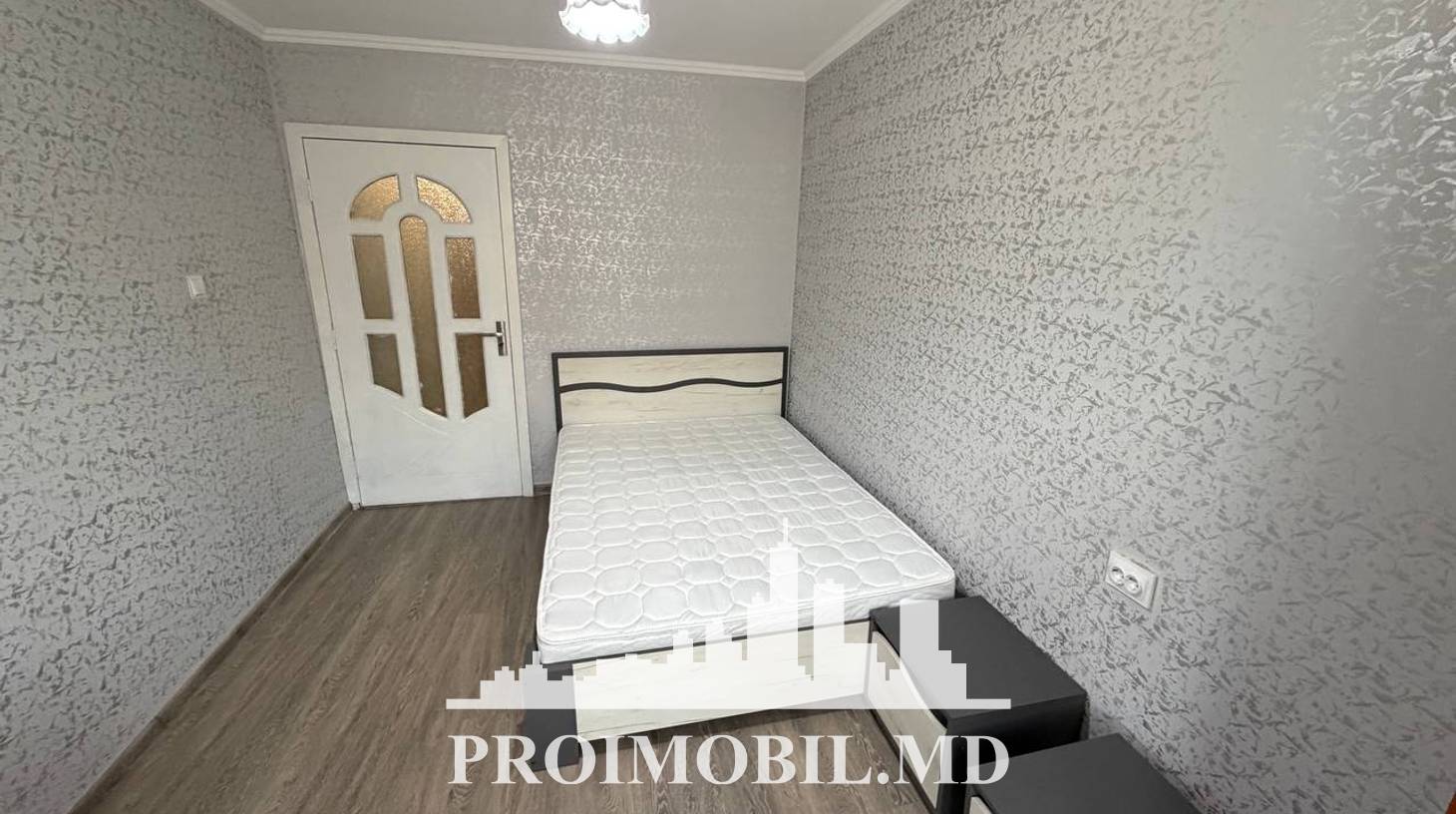 https://images.proimobil.md/rDr8MNTY5f5mVAF1ZkHRnilgQ0Sl8BXJh5fAUJX4Krc/watermark:0.75:so:0:30:0.39/resize:fill:1460:816:1/gravity:ce/bG9jYWw6Ly8vZXN0YXRlL2xyL2Y1ZGJjYTJiLWIxMDAtNDVkNS04NmExLTM3YjZiMWIzOWE0OC5qcGVn