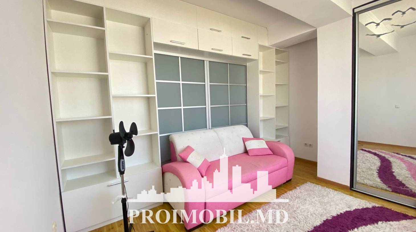 https://images.proimobil.md/rHss5TXrjzOjVTuI7cImmQ5n2Hb104nMeVwsIJZxsL4/watermark:0.75:so:0:30:0.39/resize:fill:1460:816:1/gravity:ce/bG9jYWw6Ly8vZXN0YXRlL2xyL2I4YzE1MWIxLWYxMmEtNGYzMS1hNDU5LWI3Yzc0MmM4MDM5My5qcGVn