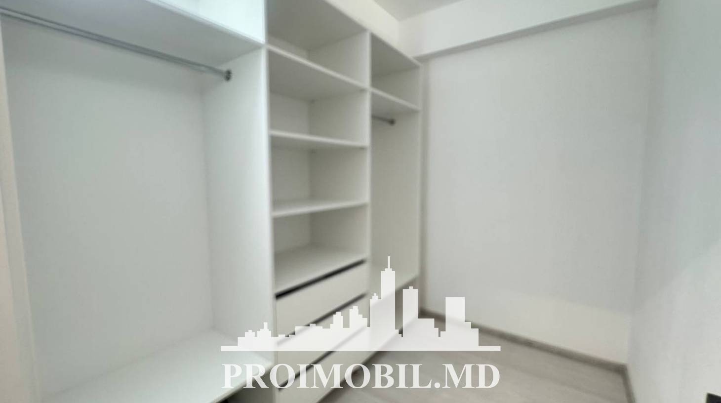 https://images.proimobil.md/rI2MUOl60JER94XALJtAlbJPDw55pvh-ZSdzCjbbb3o/watermark:0.75:so:0:30:0.39/resize:fill:1460:816:1/gravity:ce/bG9jYWw6Ly8vZXN0YXRlL2xyLzRlYzAwMTY5LTM0NWQtNDFlZi1hZWY5LTk5ZGUyNWVhNzk4ZS5qcGVn