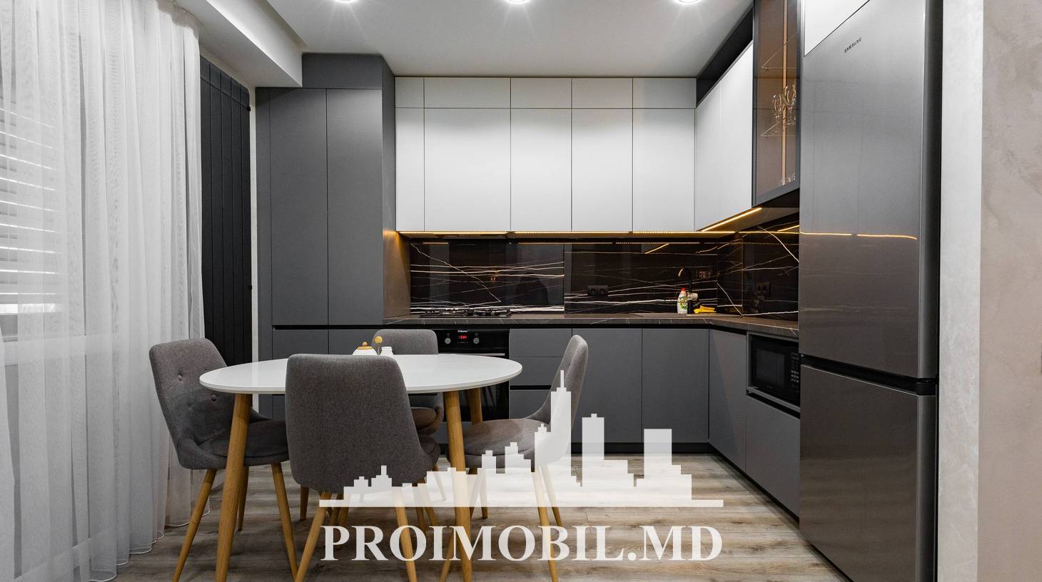 https://images.proimobil.md/rI94GIF_ZHGbYpE2gxCTsKI3w_3w8ufziI8XAUgn22k/watermark:0.75:so:0:30:0.39/resize:fill:1460:816:1/gravity:ce/bG9jYWw6Ly8vZXN0YXRlL2xyLzI1MDJmMzJmLTZmMDUtNDgwOS04YmNmLWQ4Y2M5ZWI4NWZmMS5qcGVn