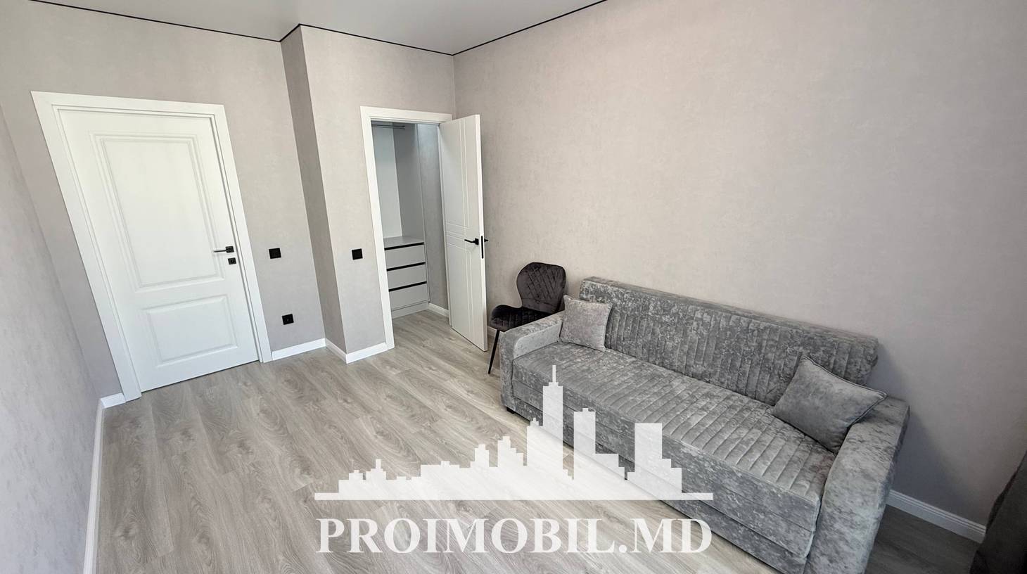https://images.proimobil.md/rIL6Mypqf_2p9DvACpSv6dn6lsEoeTprIm0nFC_qINA/watermark:0.75:so:0:30:0.39/resize:fill:1460:816:1/gravity:ce/bG9jYWw6Ly8vZXN0YXRlL2xyLzA5NzJlYzIxLWQ1MGEtNDQ4ZS1hZWJmLTc1YTYwMzNlNGRlNC5qcGVn