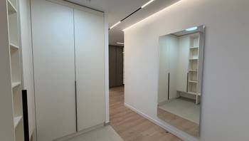 https://images.proimobil.md/rIqagI9rPrzzeDqbU3ahC4ppyEx48HUZcg6CZQ4dADo/resize:fill:350:198:1/gravity:ce/bG9jYWw6Ly8vZXN0YXRlL2xyL2M4YjdmMmY2LWI1MWEtNDc1Ni1hMjU1LTAwZWM3YWJjNjg2Mi5qcGVn