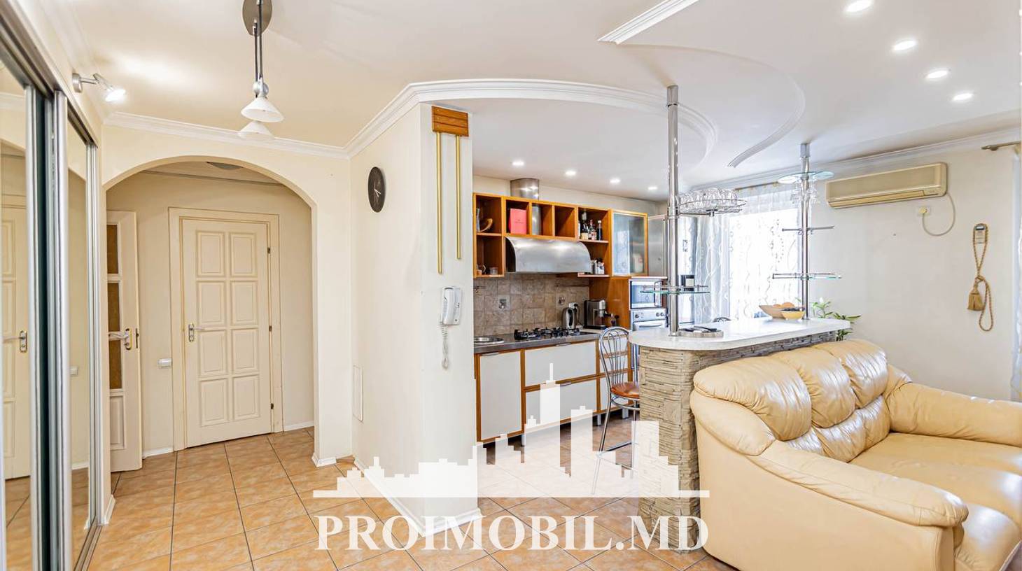 https://images.proimobil.md/rK-AUZwMLXOhDyurxTceS5gTjF3C5VibsSjr_F_gOME/watermark:0.75:so:0:30:0.39/resize:fill:1460:816:1/gravity:ce/bG9jYWw6Ly8vZXN0YXRlL2xyL2FhOTk0Nzk2LWE0NTgtNDM3MS1iYTBkLWU5ZGI5MTBkZWE5MS5qcGVn