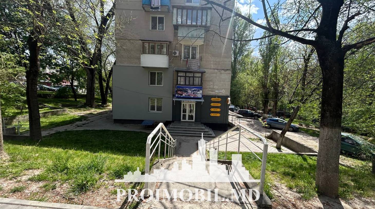 https://images.proimobil.md/rKVjOW3Q8DigTi-dAZH52ES1X0oqlfeTxDGwdu4QSdo/watermark:0.75:so:0:30:0.39/resize:fill:1460:816:1/gravity:ce/bG9jYWw6Ly8vZXN0YXRlL2xyLzM4ZjY2YjdkLTRjOTMtNDU0My05YmY0LTRjZmY3OWIxZDkxNS5qcGVn