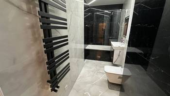 https://images.proimobil.md/rK_bGJuljWcoxp1dUQm7OPPp6fzD-K4ARF4fFxu2CDA/resize:fill:350:198:1/gravity:ce/bG9jYWw6Ly8vZXN0YXRlL2xyLzAzNDcwOTI5LWNlZmEtNDQxOS04MTEyLTRiYzg3YjBjY2ZmNy5qcGVn