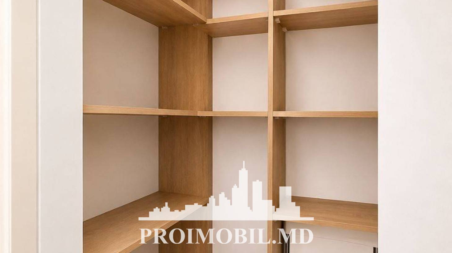 https://images.proimobil.md/rMkMaHq4t704wnxA7uYJGlOZ3iR1u4HiAe2P0S8S77o/watermark:0.75:so:0:30:0.39/resize:fill:1460:816:1/gravity:ce/bG9jYWw6Ly8vZXN0YXRlL2xyLzgxMmVhNTliLWUzNTktNDZlZC05M2ExLWIzZjNiNzY3NzRlZi5qcGVn