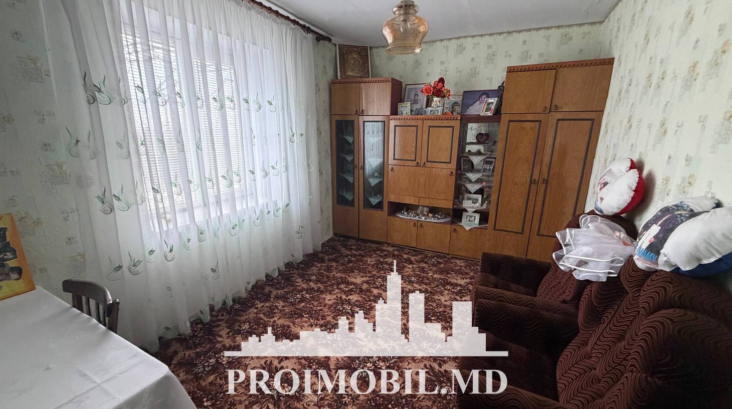 https://images.proimobil.md/rTHi_Fm0ipjPGx2X-P38EHaF-NjP4HjWcijQemKf28Y/watermark:0.75:so:0:30:0.39/resize:fill:1460:816:1/gravity:ce/bG9jYWw6Ly8vZXN0YXRlL2xyLzZhNjU4NmM5LWI3YTgtNDVmNS1iYjM5LTJmNGY5M2MyYjEwYy5qcGVn