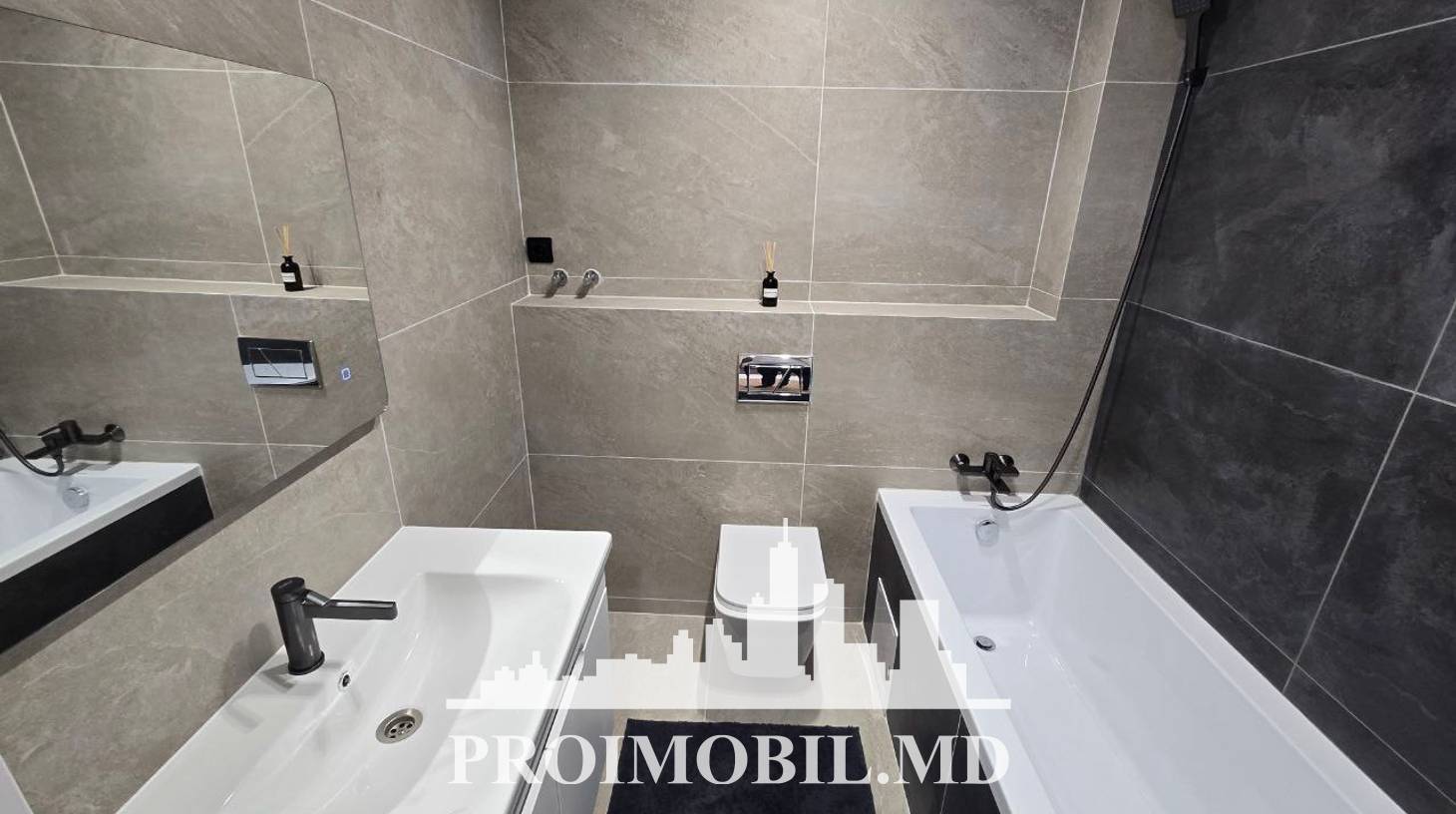 https://images.proimobil.md/rTr9lHVQoY3xUujK7dOlkayam8p5zodns-x4Ndt0ug8/watermark:0.75:so:0:30:0.39/resize:fill:1460:816:1/gravity:ce/bG9jYWw6Ly8vZXN0YXRlL2xyLzAwNzYzMzU1LWVkNjItNGJhZi05NTk1LWQ3YTk1MDJjMDI1YS5qcGVn