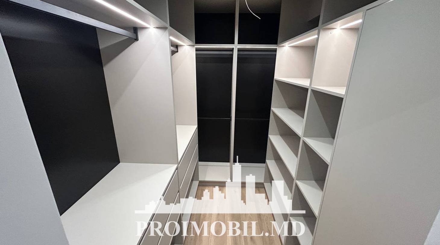 https://images.proimobil.md/rUMbzoBP9Q-3KhMSxYa5iIiHIsOXhCyXHbwWpnlsW_g/watermark:0.75:so:0:30:0.39/resize:fill:1460:816:1/gravity:ce/bG9jYWw6Ly8vZXN0YXRlL2xyL2ZkYzJmNzUwLTkyNDctNDM0Yy04YWMxLTZjZTkwMWY4ODY2NS5qcGVn