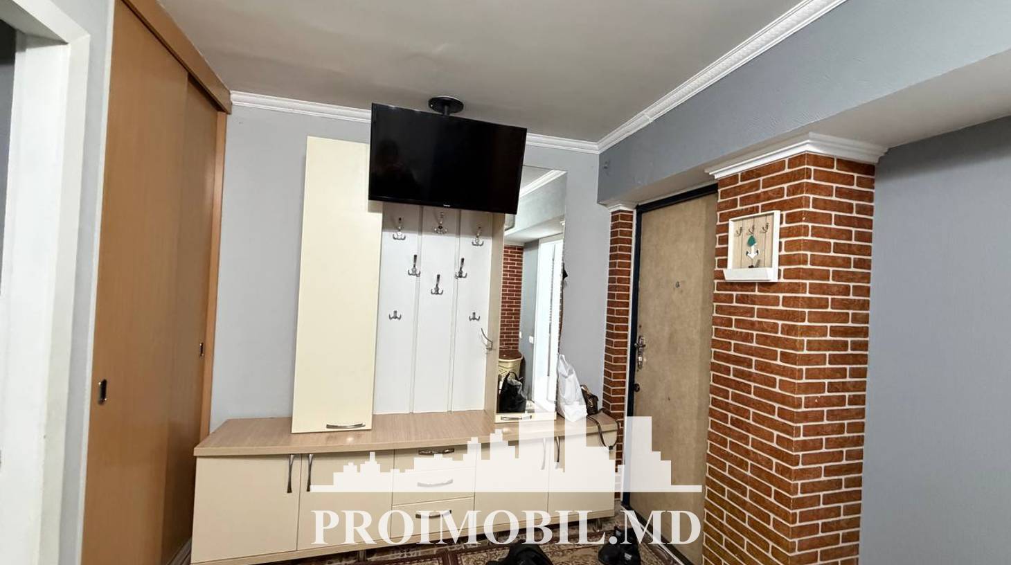 https://images.proimobil.md/rct63MbG_rNXPCLSJXLMa6ZCK0g_bMmhzAuzgWGZgrY/watermark:0.75:so:0:30:0.39/resize:fill:1460:816:1/gravity:ce/bG9jYWw6Ly8vZXN0YXRlL2xyLzFjY2MzNmZiLTdhOTItNDg0NS04MzIyLWMxNjAxNjI5Nzk4Ny5qcGVn