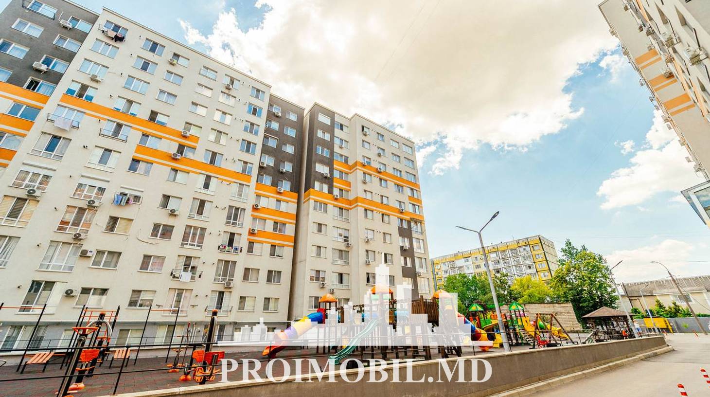 https://images.proimobil.md/rgBS7A9Xf7ILY0cPUPRtADdKas-_dsg7DkLNyWhck8k/watermark:0.75:so:0:30:0.39/resize:fill:1460:816:1/gravity:ce/bG9jYWw6Ly8vZXN0YXRlL2xyLzRhODRhZDUwLWY3ZGEtNDc0ZC1hNzk5LTZhNjFjNTg0ZmY5NS5qcGVn