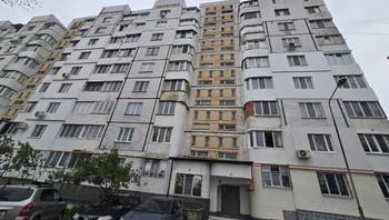 https://images.proimobil.md/rodi5v6V9NTe7ZuJeDwA7JDgZotV_Gyp_uTFitBenok/resize:fill:350:198:1/gravity:ce/bG9jYWw6Ly8vZXN0YXRlL2xyLzkwOTg3YjgzLTBlY2YtNDBlZC1hOWYwLWQ1ZjkwNTg0N2QzMy5qcGVn