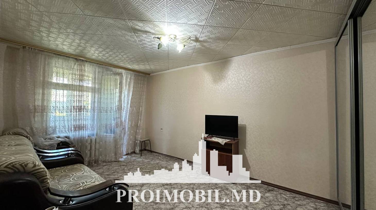 https://images.proimobil.md/rqJbavnkGQGk7R6YMBQuzryIAWwRNCuhAiYVml3N9yw/watermark:0.75:so:0:30:0.39/resize:fill:1460:816:1/gravity:ce/bG9jYWw6Ly8vZXN0YXRlL2xyL2ZjNDA5N2E3LWRlZmUtNDBlYi1iYjQ1LWZhMTMxMTJjZDYzZi5qcGVn