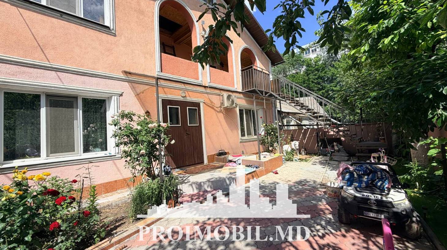https://images.proimobil.md/rqpK-CJ_6KfURG79zYDwpsQjpDfik8D8WULAmIY-974/watermark:0.75:so:0:30:0.39/resize:fill:1460:816:1/gravity:ce/bG9jYWw6Ly8vZXN0YXRlL2xyLzE4MmZlZDBkLTk5MzAtNDE2Yi1hZmY4LTM4ZWJkZGJhMGUyMS5qcGVn