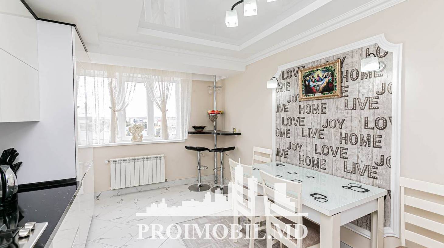 https://images.proimobil.md/rtscsDgDbUspZGTanaZ8-1SK_H0kpzvh6Ue17yiR-Kw/watermark:0.75:so:0:30:0.39/resize:fill:1460:816:1/gravity:ce/bG9jYWw6Ly8vZXN0YXRlL2xyL2FkZjBhZGRmLWUzNTctNDUxZC04M2UyLTI4NWJlM2I1OTQwMS5qcGVn