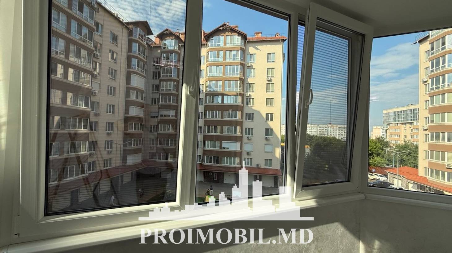 https://images.proimobil.md/rwEAqrudR777fPCJkW0tlL9q_1S7_-ZwXhnvxtsFsek/watermark:0.75:so:0:30:0.39/resize:fill:1460:816:1/gravity:ce/bG9jYWw6Ly8vZXN0YXRlL2xyLzljZWVlY2M5LWFiYWYtNDQzNi04Zjk2LTYwYzU1N2I1ZWMxOC5qcGVn