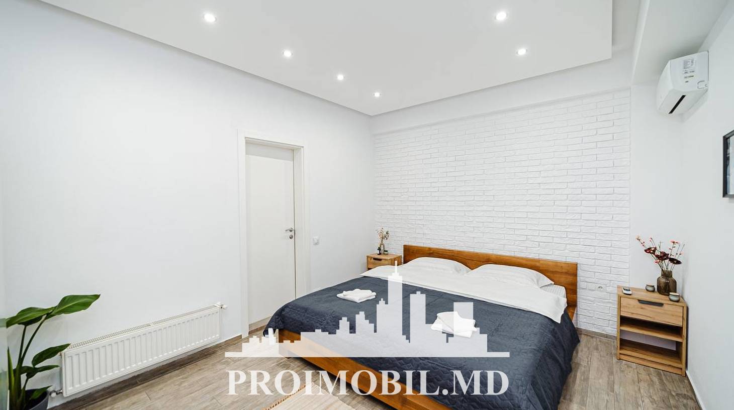 https://images.proimobil.md/ryN6ytTySz32B-oAPBqepAFxeXuKeClWwsfECB7c76U/watermark:0.75:so:0:30:0.39/resize:fill:1460:816:1/gravity:ce/bG9jYWw6Ly8vZXN0YXRlL2xyLzU2M2ZkNWMyLTMzMzMtNGRhYi05MTk4LTk1MGYxYzllNWVkZi5qcGVn