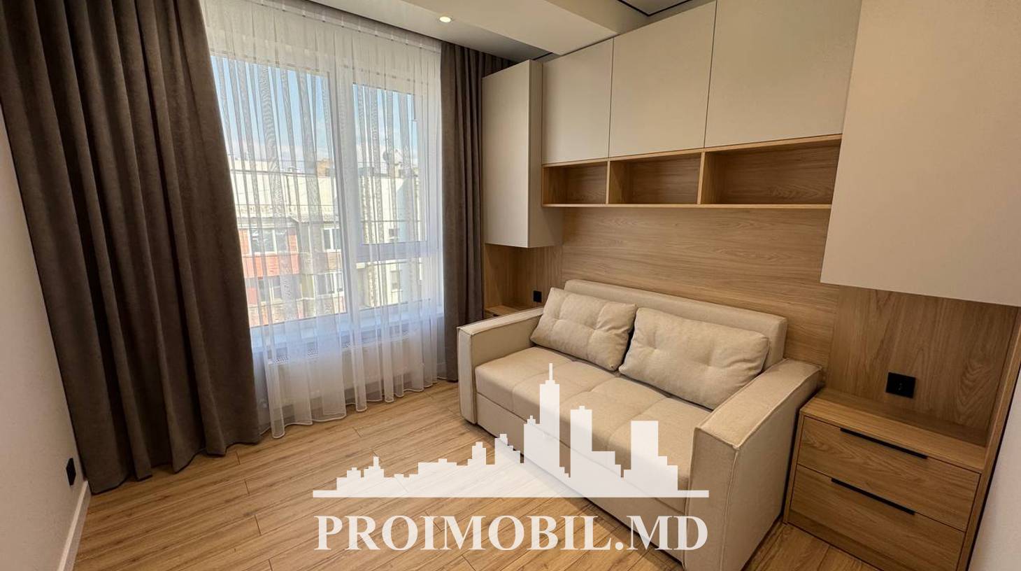 https://images.proimobil.md/s07AM1wabRa_ZgtVQfnH1bRJnmUqZOjXp4PePa4Qkd0/watermark:0.75:so:0:30:0.39/resize:fill:1460:816:1/gravity:ce/bG9jYWw6Ly8vZXN0YXRlL2xyLzUxZGQ0ZWZhLWY0NTktNGU0MS04YzEzLWFjMWEyM2NjZjBkZC5qcGVn