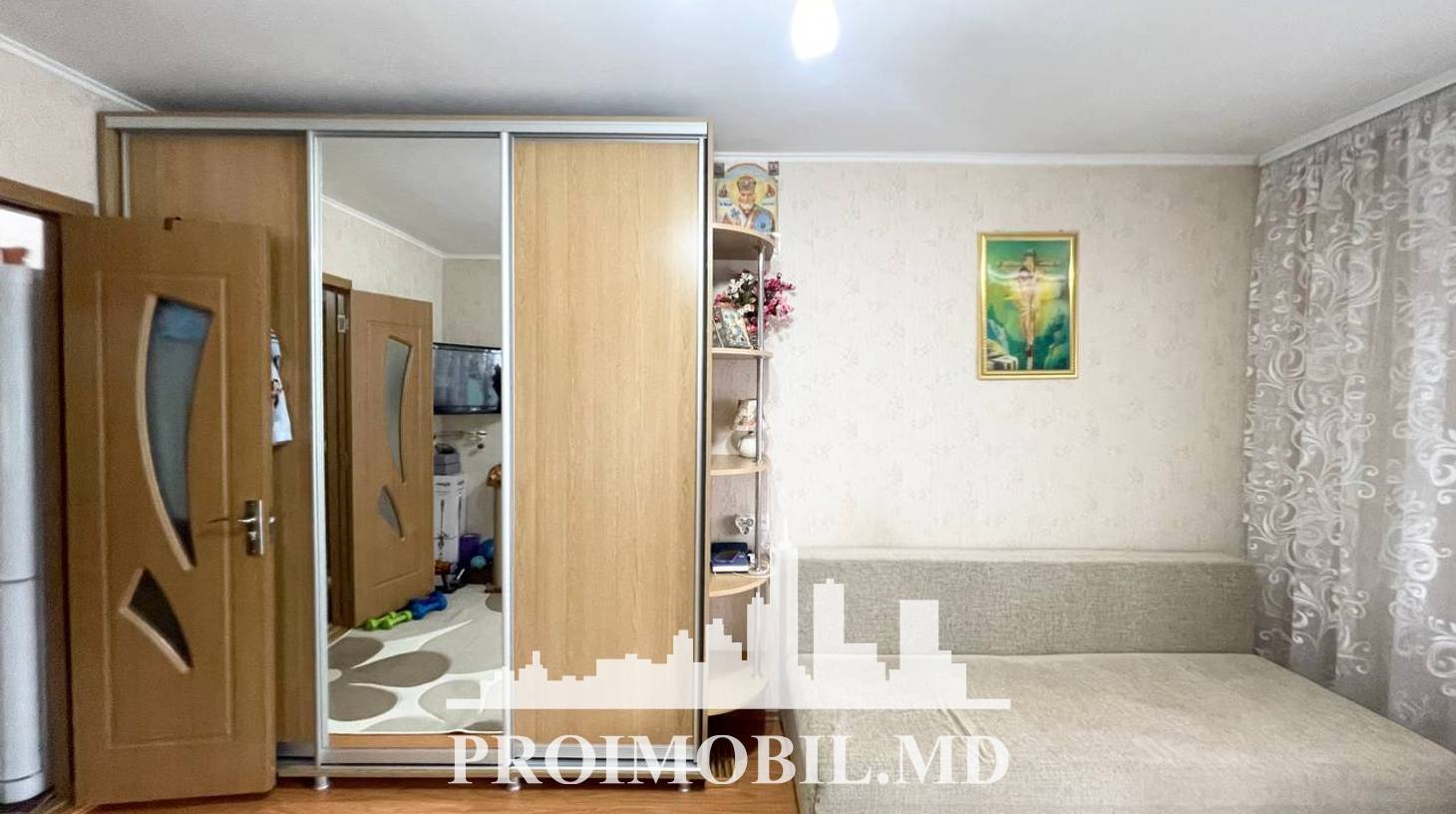 https://images.proimobil.md/s0a6zOg7zqMT7X9VVFVhh1NXZ7twGz8XnplGa_Z-3BA/watermark:0.75:so:0:30:0.39/resize:fill:1460:816:1/gravity:ce/bG9jYWw6Ly8vZXN0YXRlL2xyLzMwZjY2M2U3LWIwYjgtNDk1OC04MWQ4LTJiMzAwZTFjNWRkZi5qcGVn