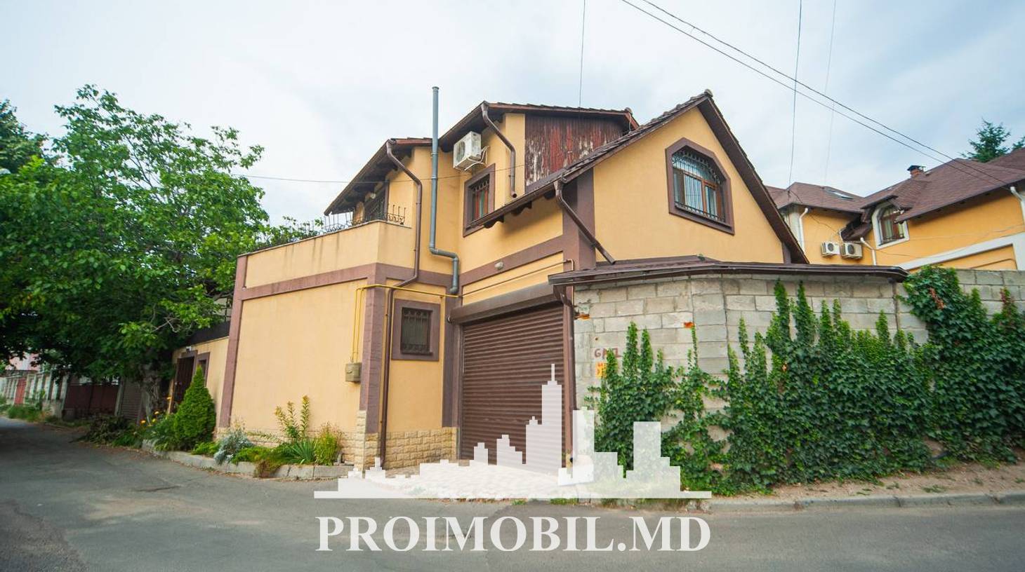 https://images.proimobil.md/s0fbJzvS8fK2YPCed57_hHGcx-XrtRIv5DljCEjqYG0/watermark:0.75:so:0:30:0.39/resize:fill:1460:816:1/gravity:ce/bG9jYWw6Ly8vZXN0YXRlL2xyL2Y1MDRhMWJiLTUwNjktNGY1NC05YmM1LWE4MzU4MjBiMDVmNy5qcGVn